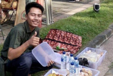 Pernah Jadi Marbot dan Penjual Keliling Malioboro, Amirul Kini Resmi Menyandang Gelar Doktor