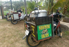 Keluh Kesah Pedagang Jajanan Keliling, Dua Kali Hantaman Bagi Usahanya
