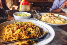Kuah Gurih Creamy dan Topping Melimpah Ini Rekomendasi Bakmi Jawa Legendaris di Jogja