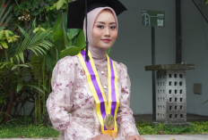 Menunda Demi Beasiswa, Lulus S2 UNY dengan IPK 3,95