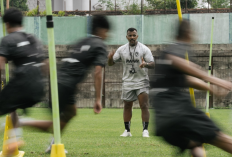 Pieter Huistra Siapkan Kedalaman Skuad PSS Sleman, Target Tampil Konsisten di Putaran Ketiga