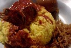 Rekomendasi Warung Nasi Kuning 24 Jam di Samarinda, Pilihan Kuliner Tengah Malam 