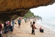 Pantai Watulawang Tepus, Pesona Wisata Alam dan Budaya yang Terus Dijaga