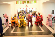 Jadi Magnet Wisata, Barongsai dan Liong Meriahkan Imlek 2577 di Stasiun Yogyakarta