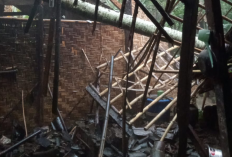 Hujan Lebat Disertai Angin Kencang, Rumah Warga Rusak dan Tebing Longsor di Prambanan