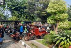 Pengemudi Becak Motor Geruduk Dishub DIY, Tolak Penutupan Akses Malioboro Saat Akhir Pekan