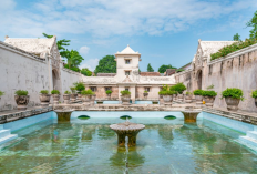 Cara Liburan Hemat Solo-Jogja 2D1N, Rute Mobil, Kuliner Hits, dan Penginapan Murah