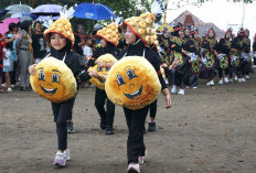 Sempat Diguyur Hujan, Karnaval Bakpia Day Jogja Tetap Bagikan Ribuan Bakpia Gratis