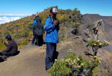 Menjaga Keselamatan dan Ekosistem, Jalur Pendakian Gunung Tambora Resmi Ditutup Sementara