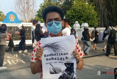 KORAN Gelar Aksi Tolak Kebijakan Desil, Desak Pajak Orang Kaya untuk Danai Subsidi Rakyat