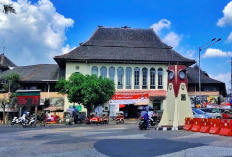 Pasar Gede Hardjonagoro Menelusuri Jejak Sejarah dan Surga Kuliner Solo