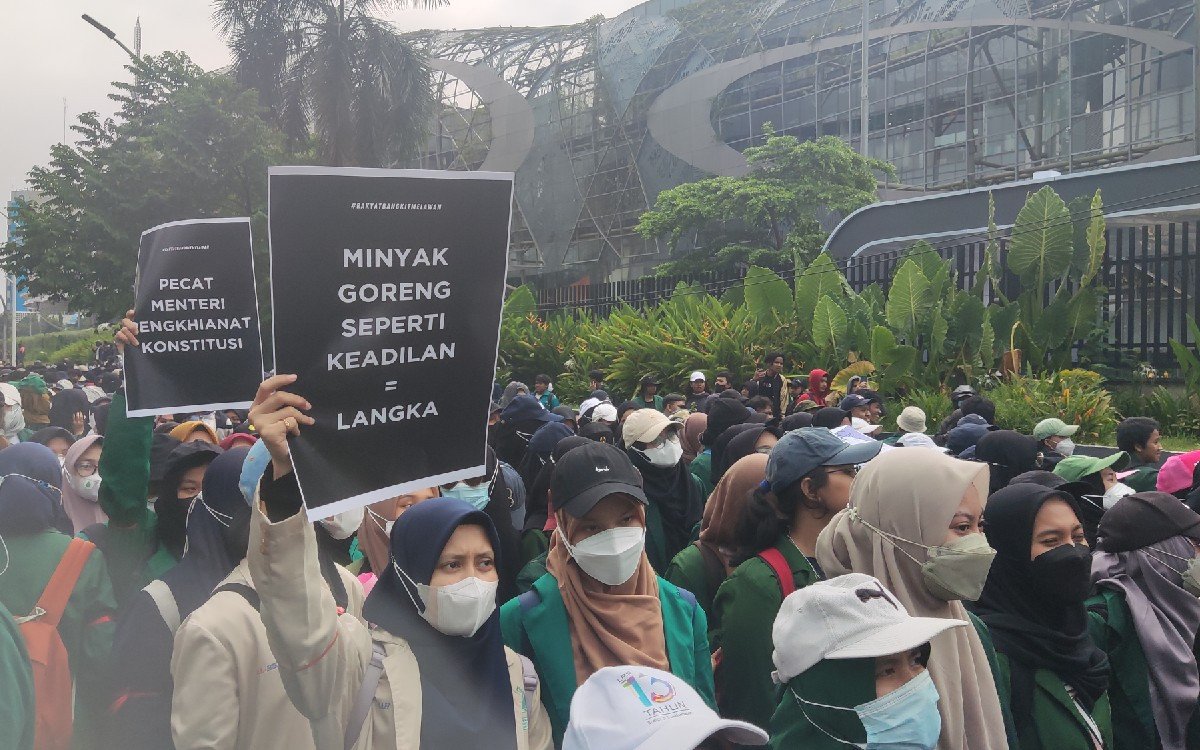 Demo 21 April 2022 Dibagi Dua Lokasi, Buruh Gelar Aksi di DPR dan Mahasiswa Kepung Istana Negara