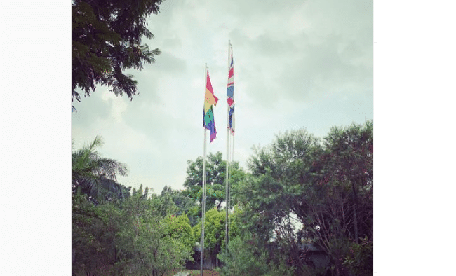 Ada Bendera LGBT Berkibar di Kedubes Inggris, FPI Mengecam Keras dan Ancam Begini